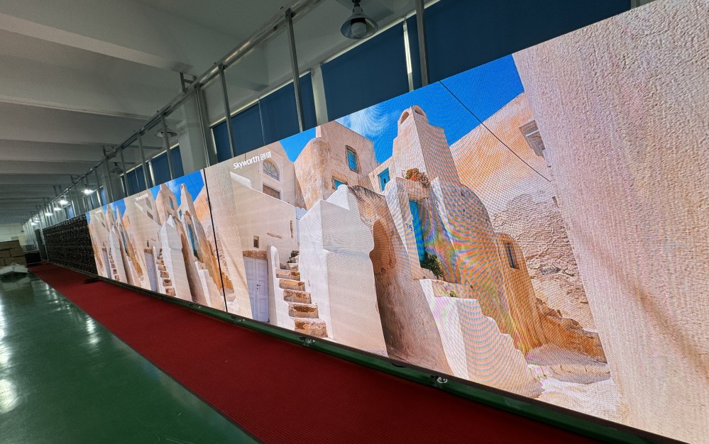 outdoor screen aging test