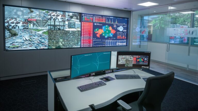 Control Room Display Solutions for Essential Monitoring Applications